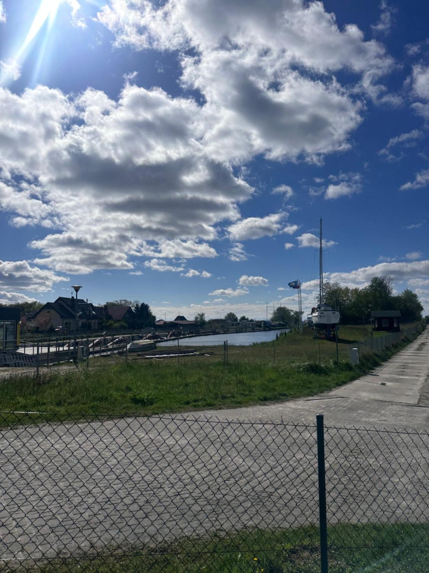 Chatki Nad Wodnym Zakatkiem. Villa Wapnica  Buitenkant foto