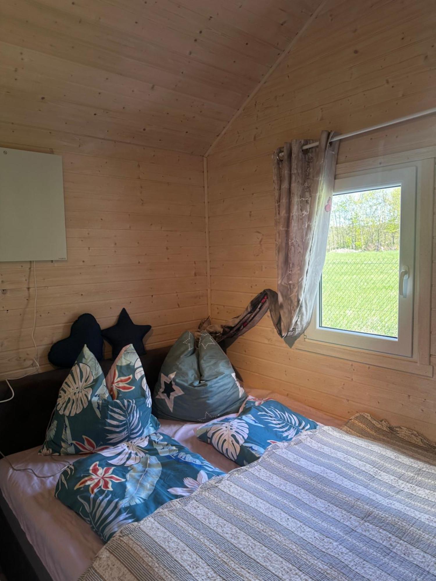 Chatki Nad Wodnym Zakatkiem. Villa Wapnica  Buitenkant foto