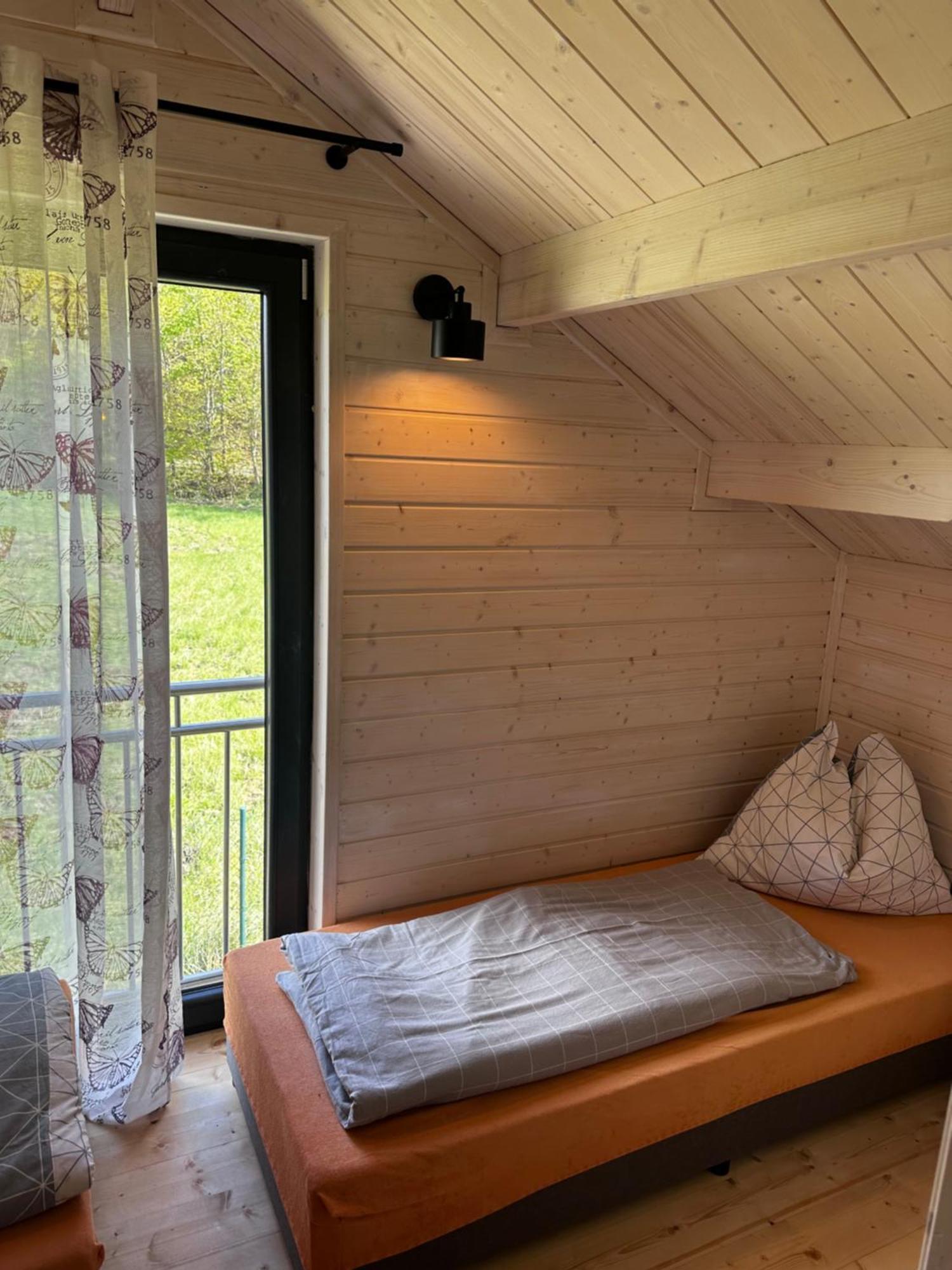 Chatki Nad Wodnym Zakatkiem. Villa Wapnica  Buitenkant foto